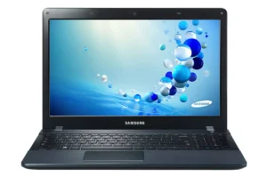 Notebook Usado Samsung NP275E4E AMD E1 1500 6GB RAM SSD 120GB HD 500GB Windows 10
