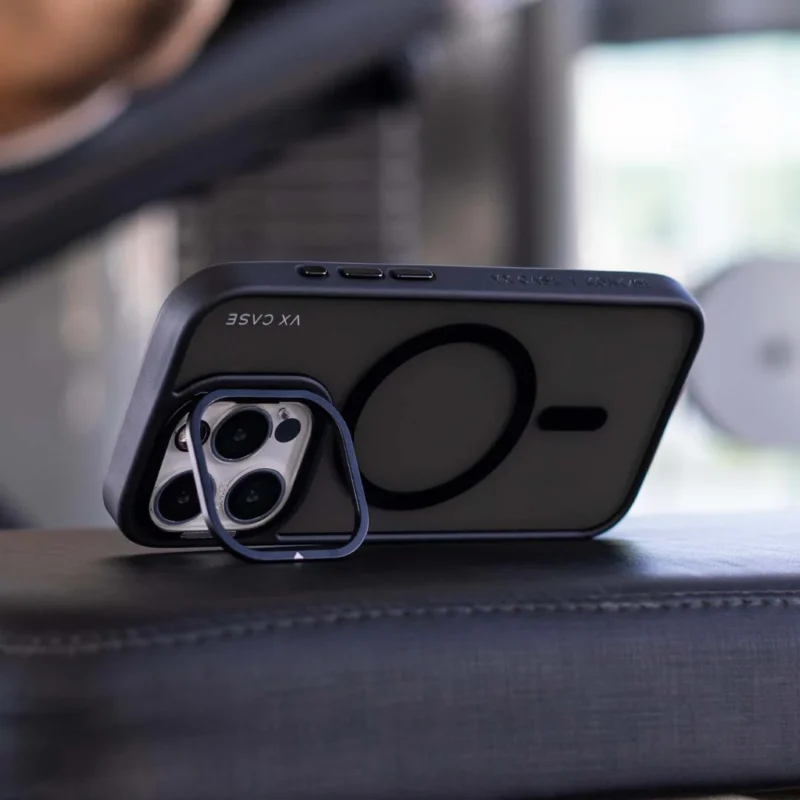 Capa Magsafe para iPhone 15 com Aro na Câmera - Preta - Icon